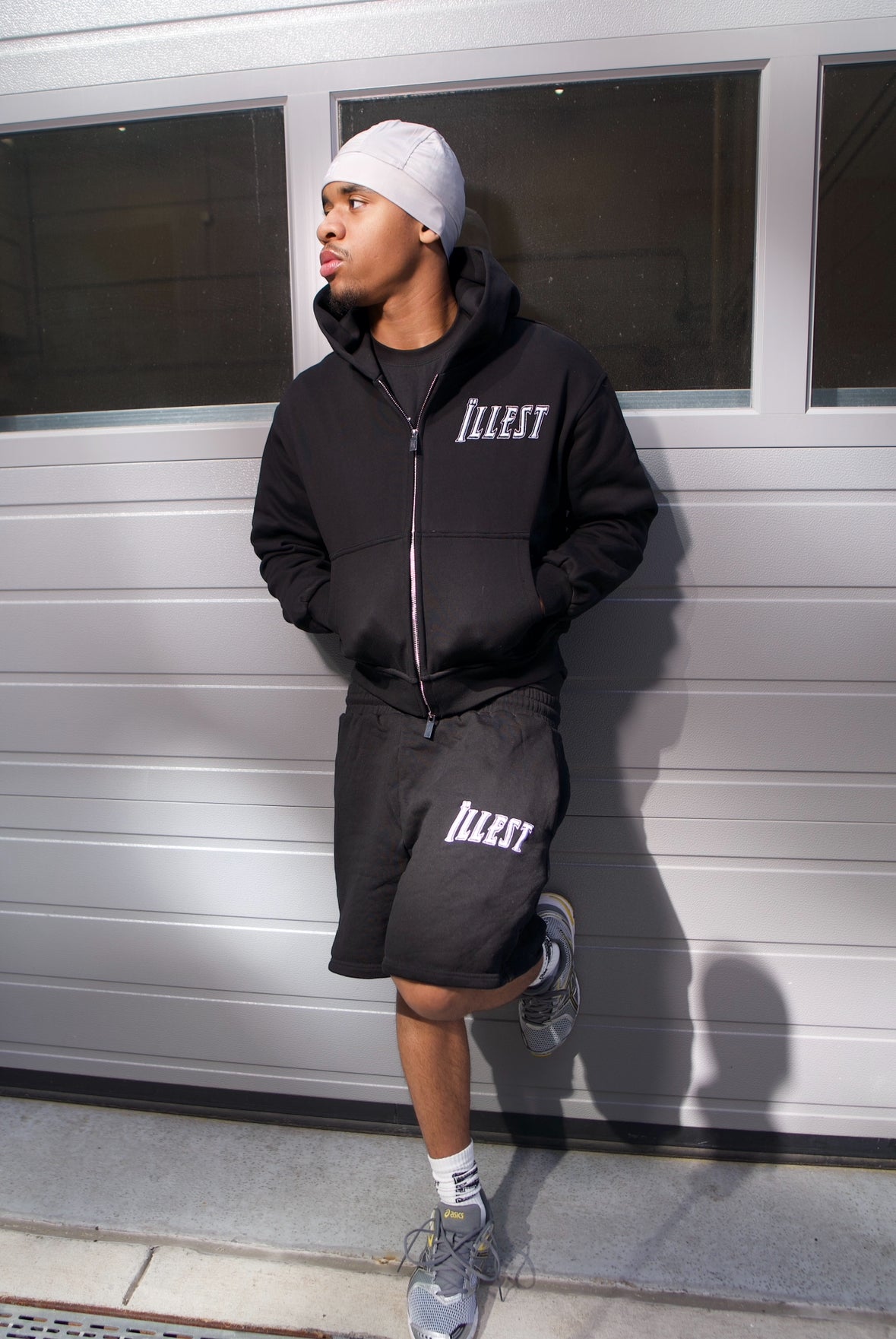 BASIC ZIP-UP [BLACK] – The Illest Club