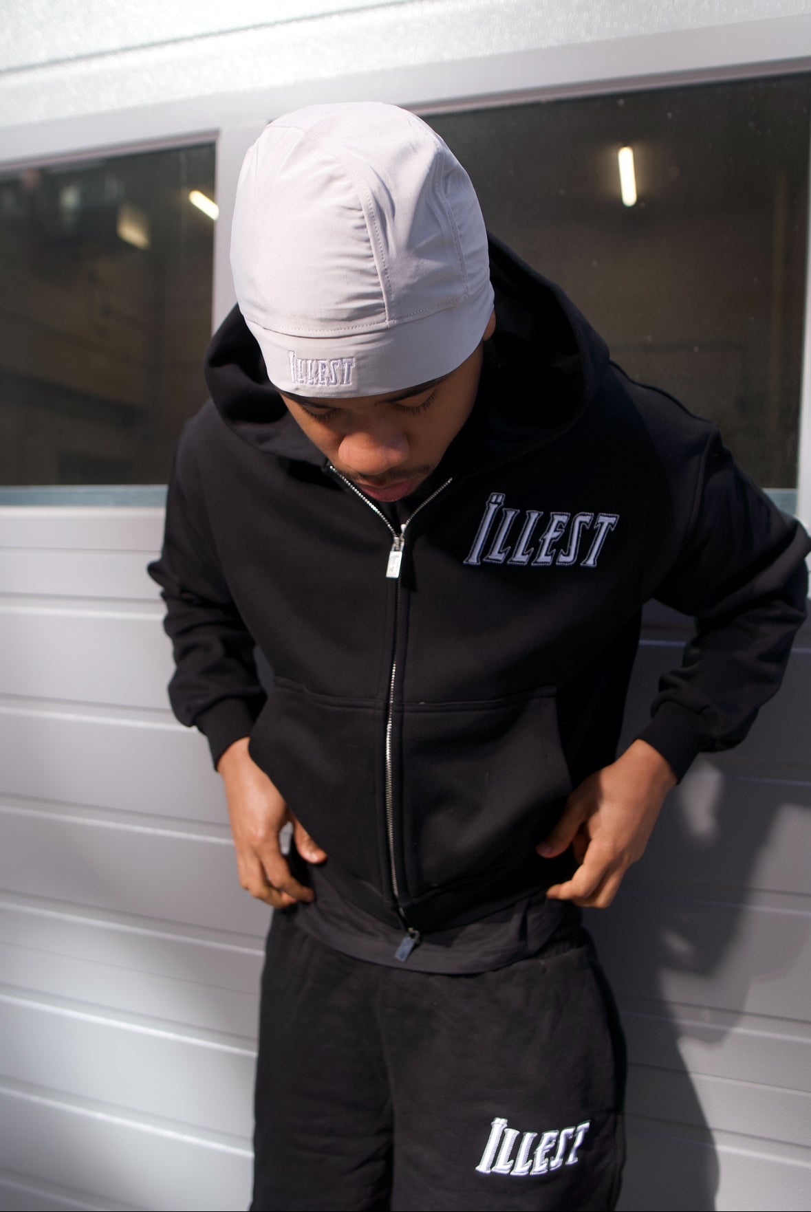 BASIC ZIP-UP [BLACK] – The Illest Club